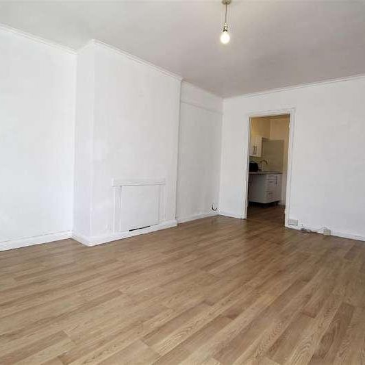 Gough Road, Enfield, EN1 - Photo 1