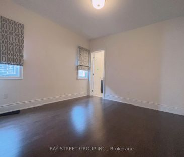 Detached Home For Lease | N9245919 - Photo 2