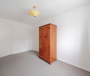 2 bedroom maisonette to rent - Photo 5