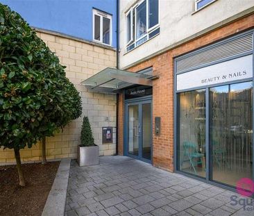 Heritage Ave, Colindale, NW9 - Photo 1