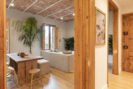 Carrer de Pau Claris, Barcelona, Catalonia 08009 - Photo 2