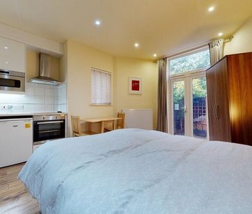 Studio to rent - Photo 4