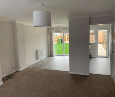 **NO DEPOSIT OPTION AVAILABLE** A stunning three bedroom family hom... - Photo 1