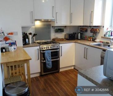 3 bedroom flat to rent - Photo 5