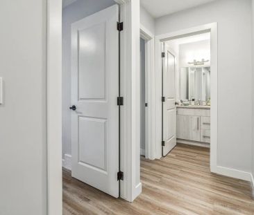 Centennial Townhomes — 3 Bedroom 2.5 Bathroom - Photo 5