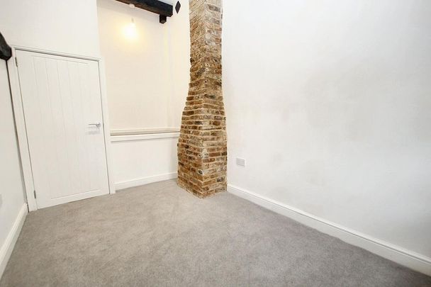 2 bedroom cottage to rent - Photo 1