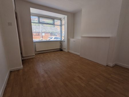 27 Empire Street, Belfast, BT12 6GJ - Photo 5