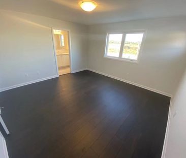 For Lease - 1041 Speedvale Court, Kanata, Ontario - Photo 5