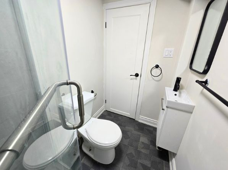 For Lease - 129 Durham Street Unit# Unit 1, Port Colborne, Ontario - Photo 5