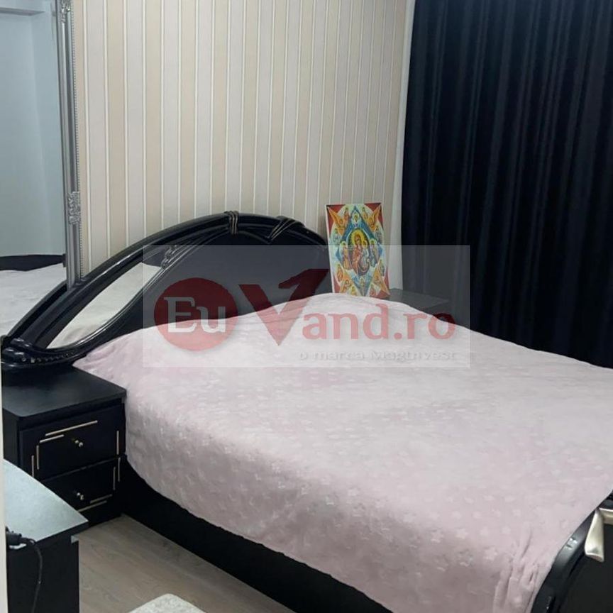Închiriază Apartament 4 camere Micro 14 - Photo 1