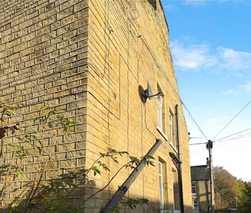 Scholes Road, Birkby, Huddersfield, HD2 - Photo 6