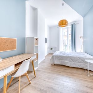 ANGLETERRE Colocation 5 chambres à Nice - Photo 2