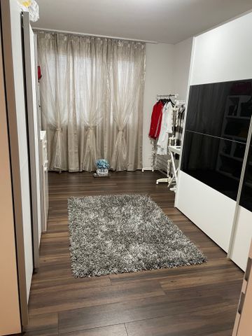 wunderschöne 4.5-Zimmer-Gartenwohnung mit grossem Sitzplatz - Photo 3
