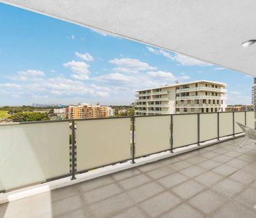 Spacious 3 bedder with a view - Photo 3