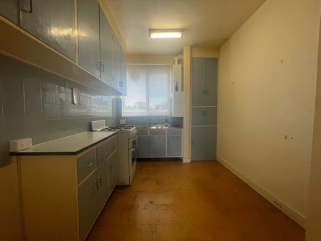 13/206 Whitehorse Road, Balwyn VIC 3103 - Photo 2