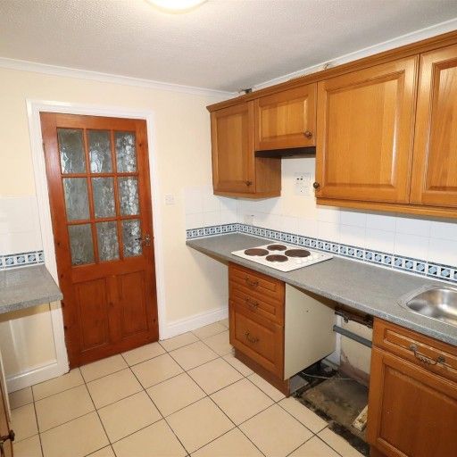 Thorntons Way, Stockingford, Nuneaton - Photo 1
