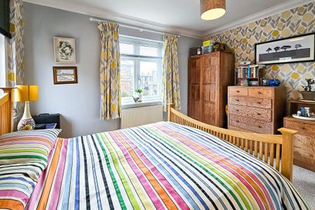 3 bedroom apartment to rent - Photo 4