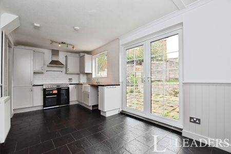 3 bedroom terraced to rent Boradoaks, Epping, CM16 - Photo 3