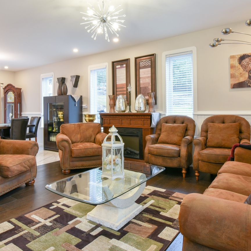 For Lease - 56-1 Florence Street, Huntsville, Ontario - Photo 1