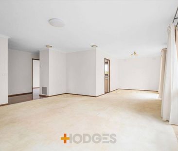 CLOSE TO THE BEACH | THREE BEDROOMS | GREAT LOCATION - Photo 1