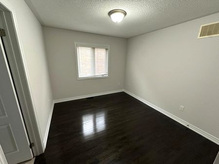 For Lease - 210 Bellchase Trail, Brampton, Ontario - Photo 3