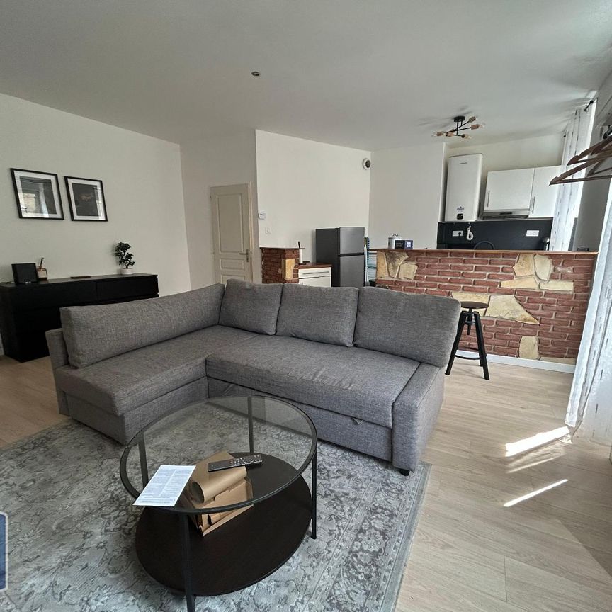 Location Appartement 1 pièce 35m² ST ETIENNE 42100 - Photo 1