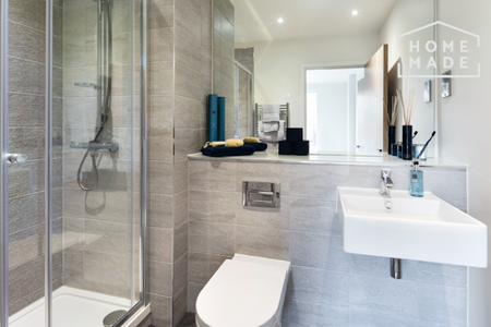 3 bedroom flat to rent - Photo 5