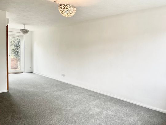 2 bedroom Two Bedroom Terrace House to rent - Photo 1
