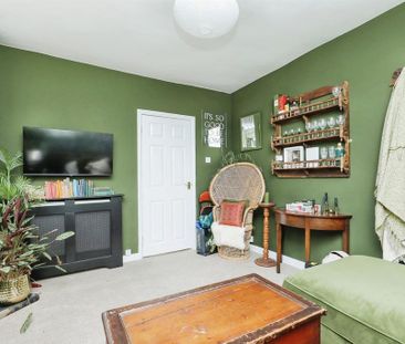 2 bedroom terraced house to rent - Photo 2