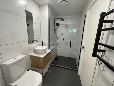 Fully furnished and stylish - Photo 2