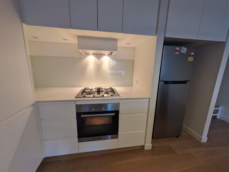 Beautiful High Class Furnished Unit w/ Incredible Scenic Views - Photo 4