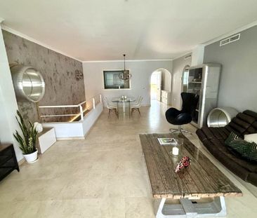 4 Bedroom Apartment For Rent in Sotogrande Marina, Cádiz - Photo 2