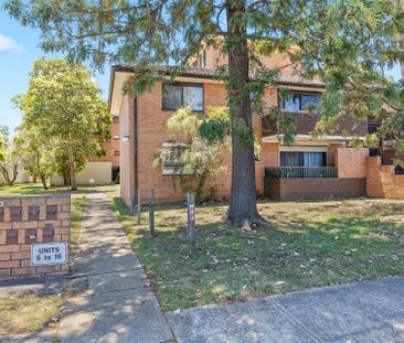 Freshly updated and ready to move in! - Photo 4