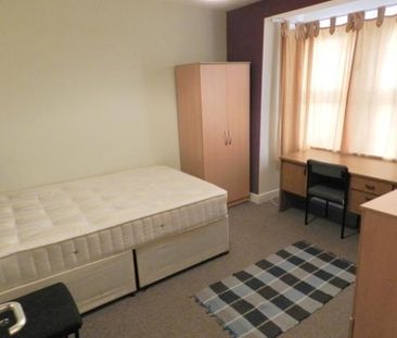 6 bedroom end of terrace house to rent - Photo 6