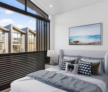 COZY & STYLISH 2 BEDROOM HOME - Photo 4