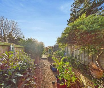 3 bedroom terraced house to rent - Photo 3