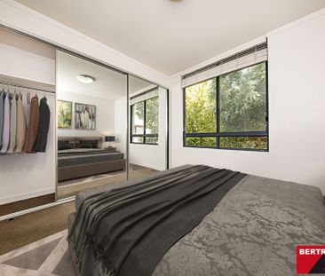 Stunning apartment in the heart of Kingston - Photo 6