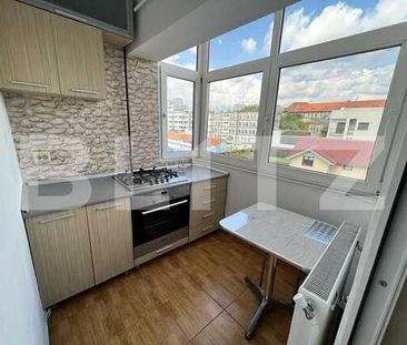 Apartament de 3 camere, decomandat, zona1 Mai, Ciuperca - Photo 4