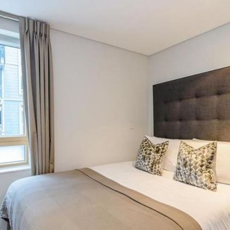 Merchant Square East, Paddington and Bayswater, London, W2 - Photo 3