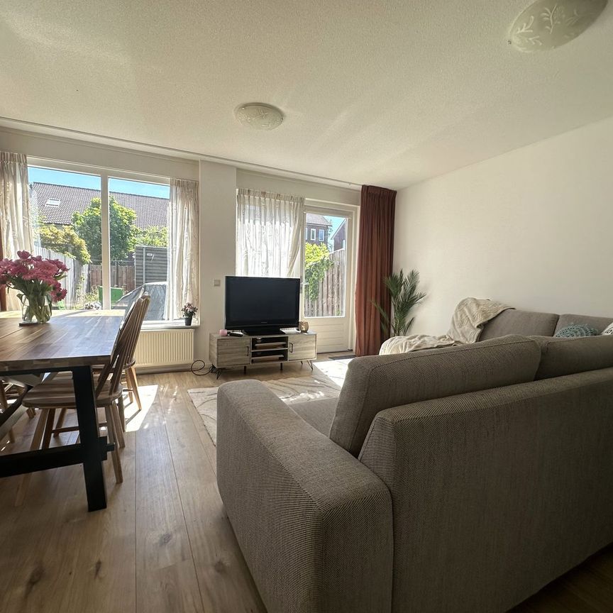 Huis te huur: Amandelgaarde 49 3344 RA Hendrik-Ido-Ambacht - Photo 1