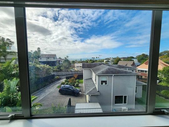 LUXURY 6BR HOME MINUTES TO RED BEACH - Photo 1