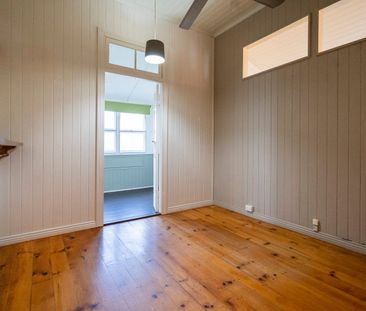 Spacious Family Haven with Bonus Downstairs Retreat - Photo 2