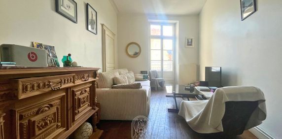 Contrescarpe, appartement type 2 dans immeuble ancien - Photo 2