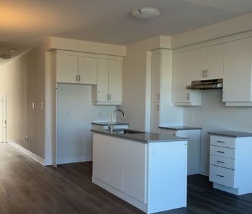 For Lease - 126 Mumbai Drive, Markham, Ontario - Photo 2