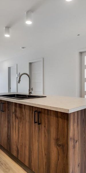 Libre maintenant: 5 1/2 bien situés à Valleyfield ! 1 mois gratuit !! - Photo 1