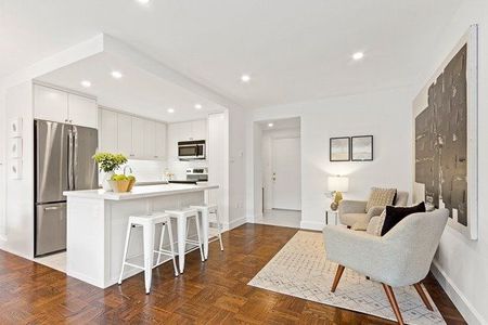 For Lease - 2 Ridelle Avenue Unit# 103, Toronto, Ontario - Photo 2