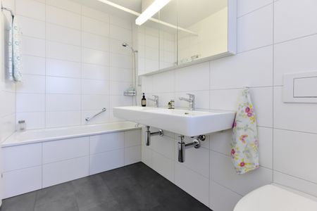 Wunderschöne Wohnung mit zwei Balkone - Foto 3