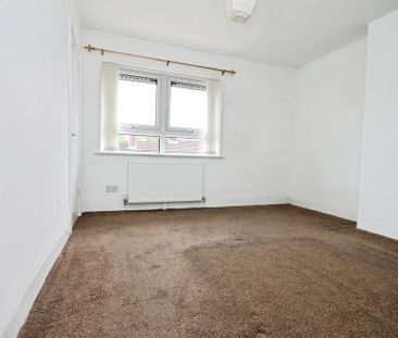 2 bedroom semi-detached house to rent - Photo 4