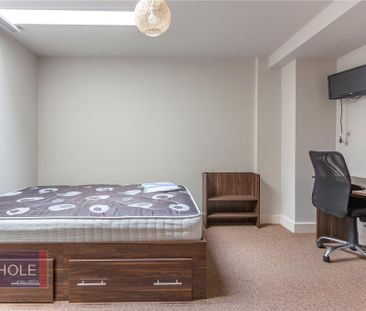 4 bedroom apartment to rent - Photo 3