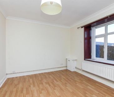 7b Ardmillan Drive, Newtownabbey, BT37 9AZ - Photo 5